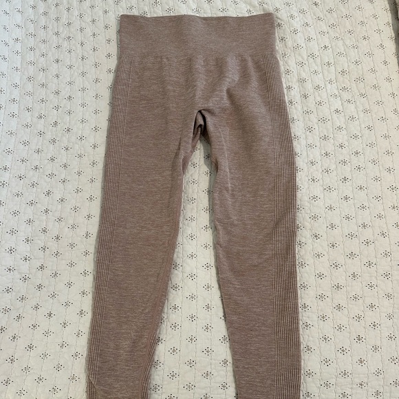 Workout leggings - Picture 1 of 4